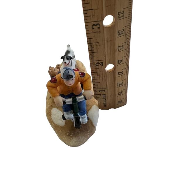 Members Mark 2005 boy on trike with dog bear toys Christmas...